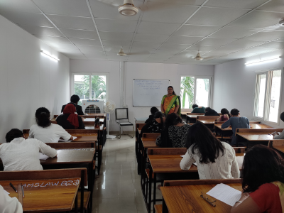 Group photo of participants